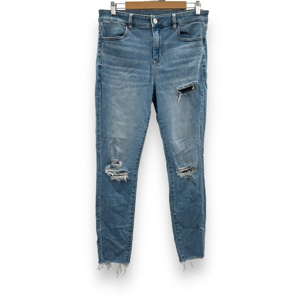 American Eagle Hi-Rise Light‎ Wash Distressed Raw Hem Skinny Jegging Jeans Sz 14